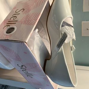 Stelle girls Mary Jane’s kids. White brand new never worn in box
